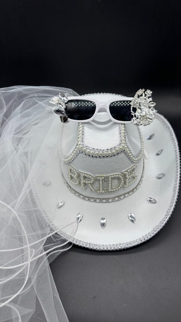 Sombrero Bride Perla c/ Velo + Anteojo